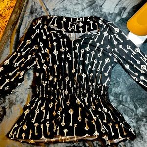 Stretchy Alfani Blouse with Key Pattern
